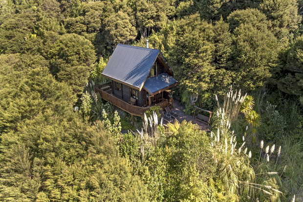 Bush Chalet - aerial view