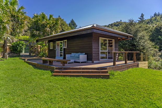 Hofer Chalet - front view